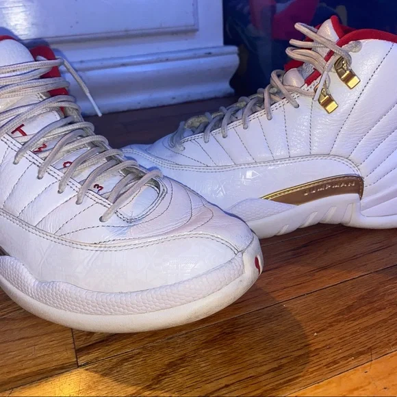 Jordan 12 Size 8 Creased but good condition Nike Air Jordan 12 Retro GS  main image 3